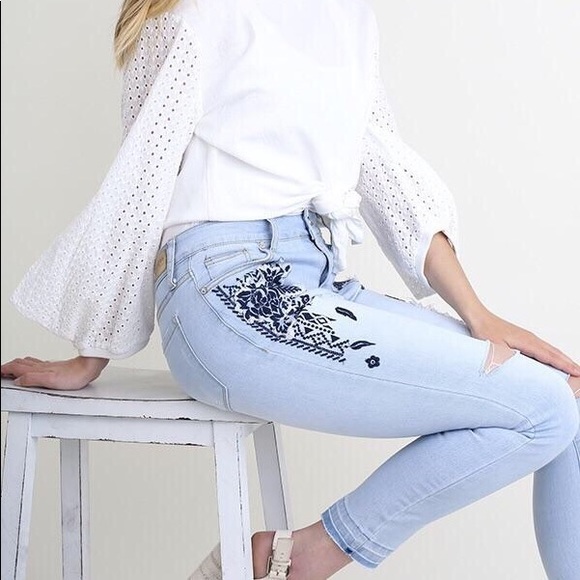 Umgee Embroidered Skinny Jean - Picture 6 of 6